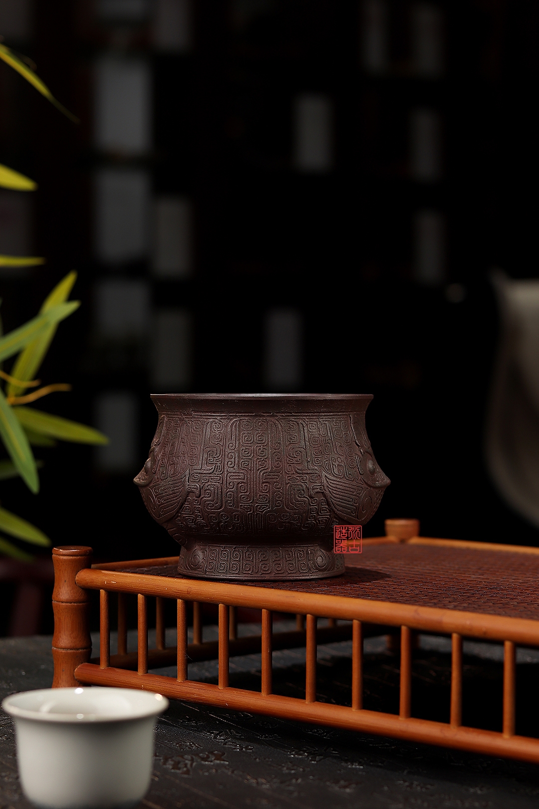 鸮纹水盂.jpg